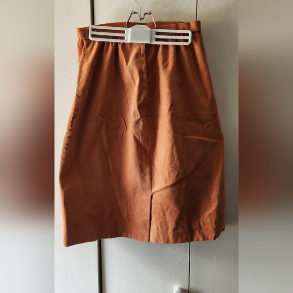 Suede Vintage Blazer and Skirt Set - Picture 7 of 10